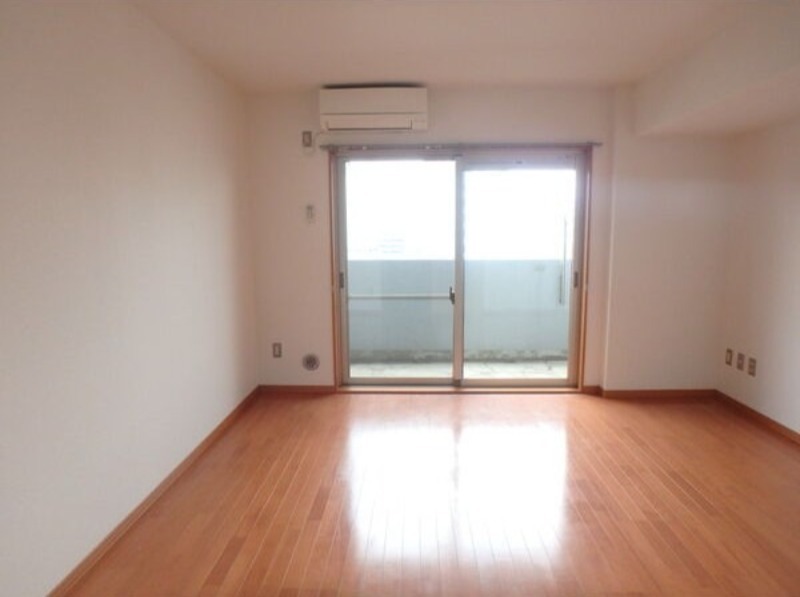 居室・リビング　図面と現状に相違がある場合には現状を優先