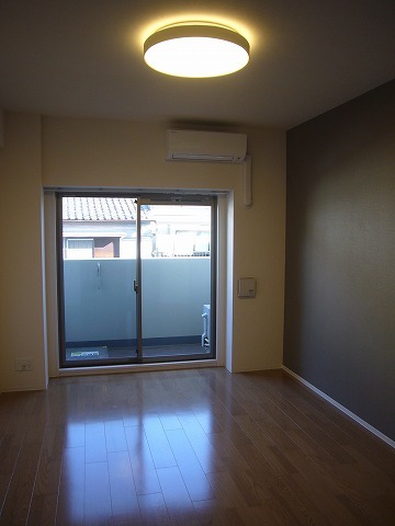 居室・リビング　反転タイプです