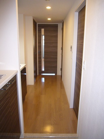 玄関　反転タイプです