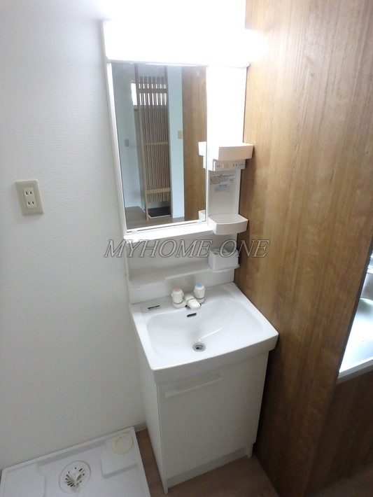 洗面設備　独立洗面台