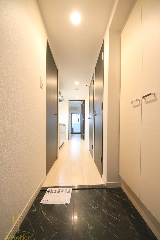 玄関　LAV心斎橋WEST