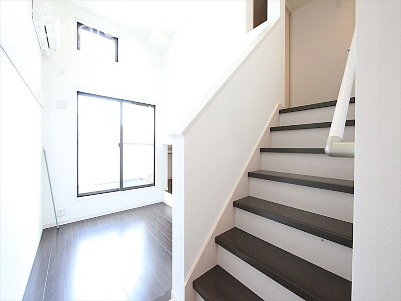 居室・リビング　内装