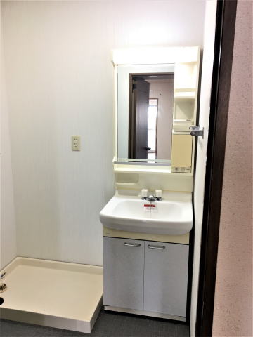 洗面設備　同仕様