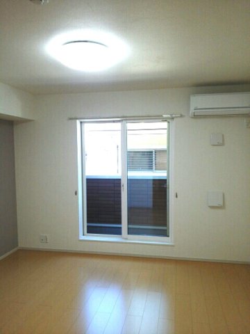 居室・リビング　使いやすい居間です