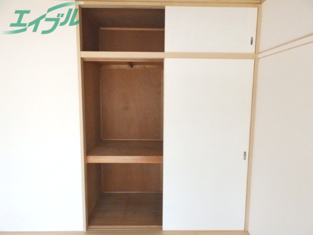 収納　収納同型別部屋のお写真です
