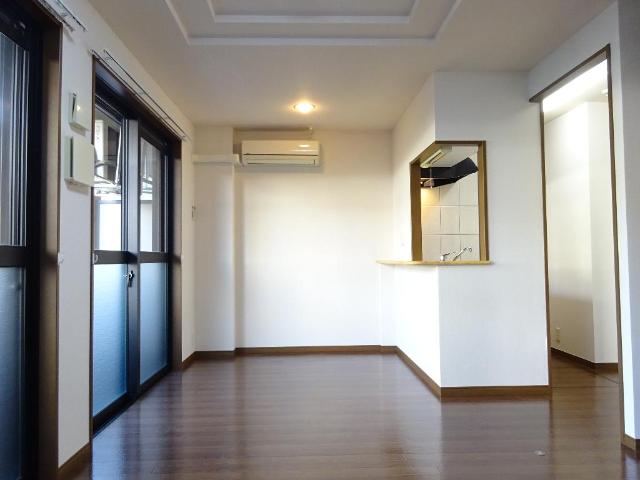 居室・リビング　リビング