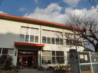 幼稚園・保育園　市立川西幼稚園（幼稚園・保育園）まで698m
