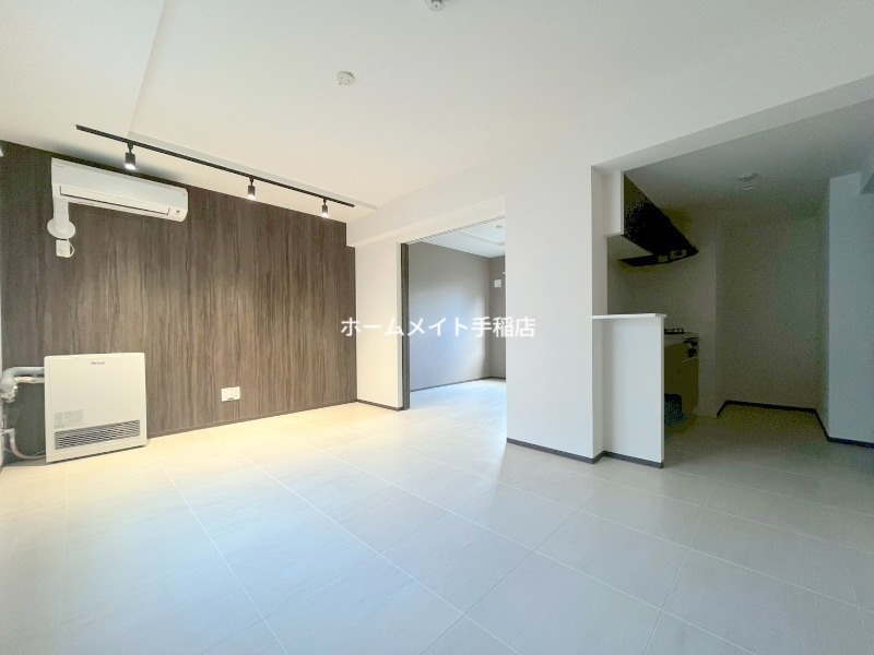 居室・リビング　広々リビングスペースございます！