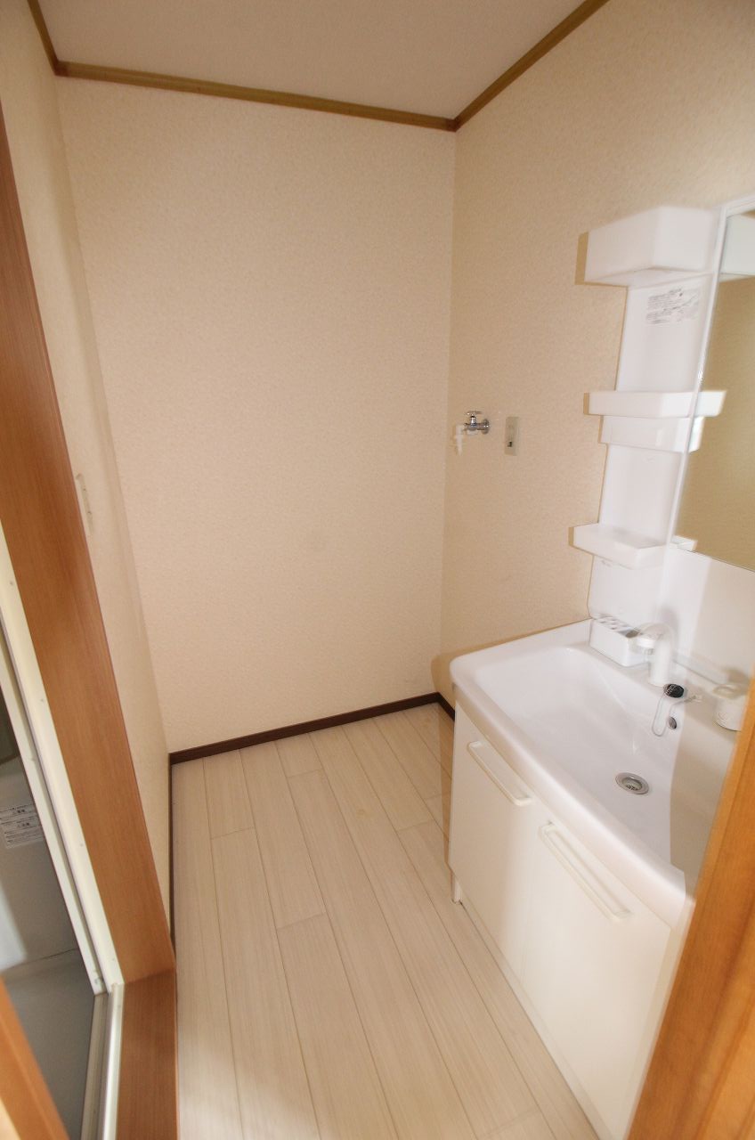 洗面設備　別の部屋の写真です