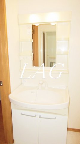 洗面設備　独立洗面台です。