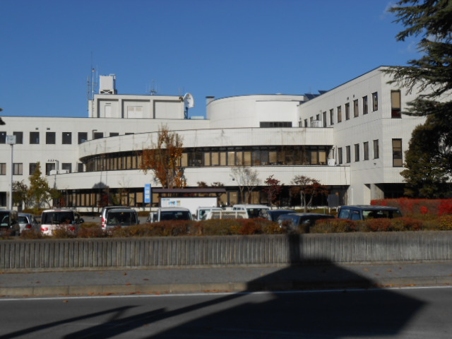 役所　安曇野市役所三郷総合支所（役所）まで1998m