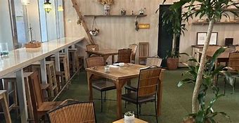 飲食店　ape cucina naturale(アーペ クッチーナ（飲食店）まで525m