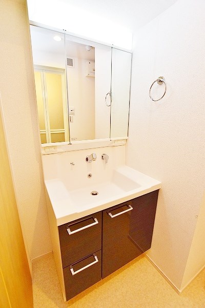 洗面設備　★シャワー付き洗面台★