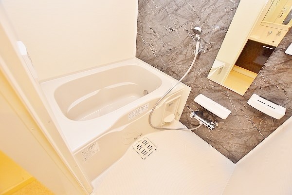 バス・シャワールーム　★浴室★