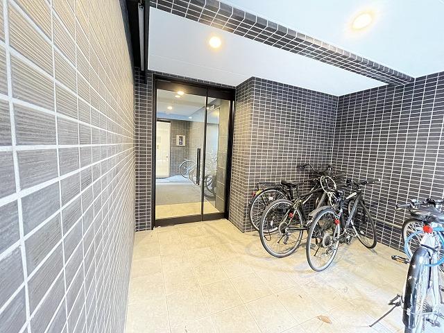 エントランス　エントランス