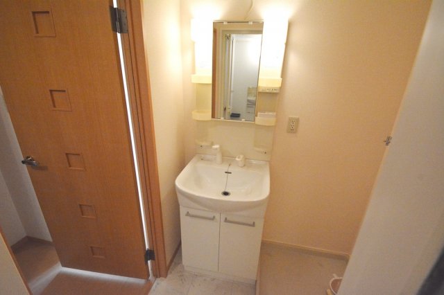 洗面設備　独立洗面化粧台付きでおすすめです！