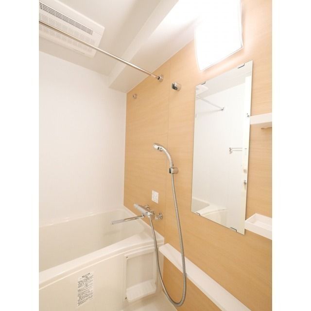 バス・シャワールーム　同タイプ写真転用