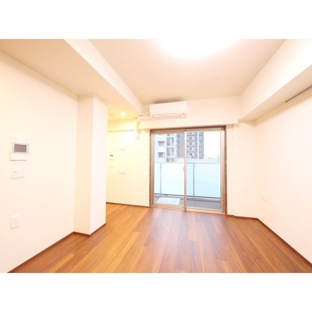 居室・リビング　同タイプ写真転用