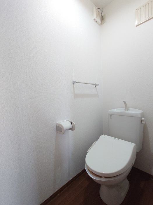 トイレ　トイレ（温水洗浄暖房便座）