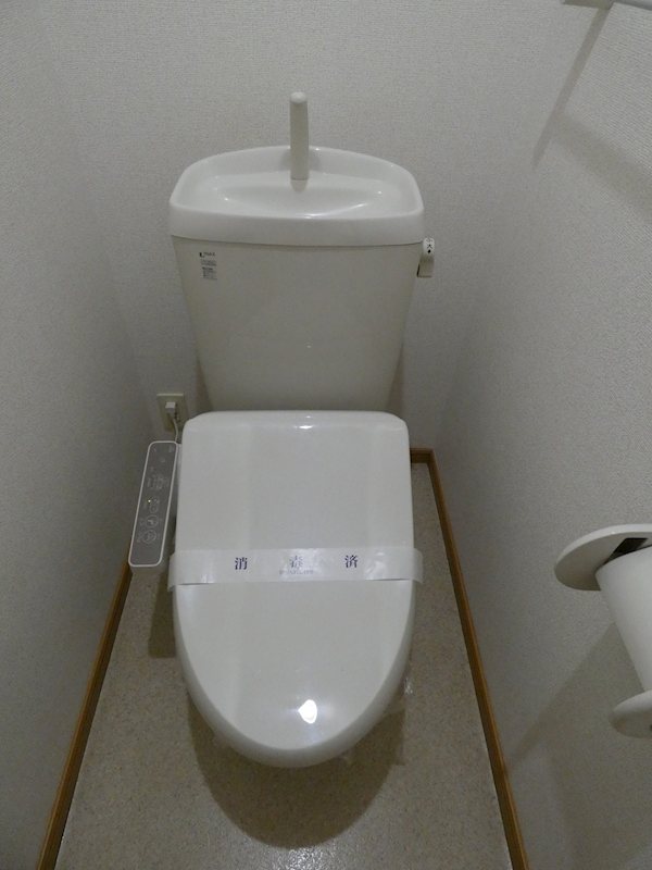 トイレ　※同タイプ別居室のお写真です。