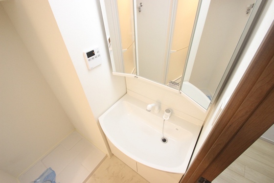 洗面設備　※別部屋の写真です