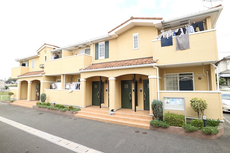 建物外観　粕屋町でのお部屋探しは、トーマスリビング粕屋店へご相談下さい