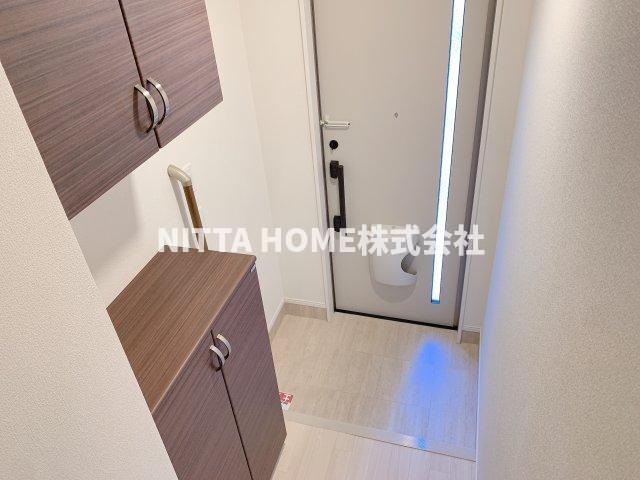 玄関　十分なスペースの玄関です◆