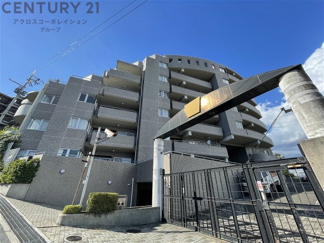 建物外観　オートロック付きで安心☆