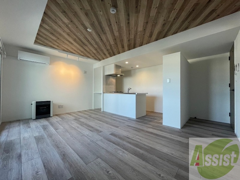 居室・リビング　広々としたリビングですね。使い勝手がよさそうですね！