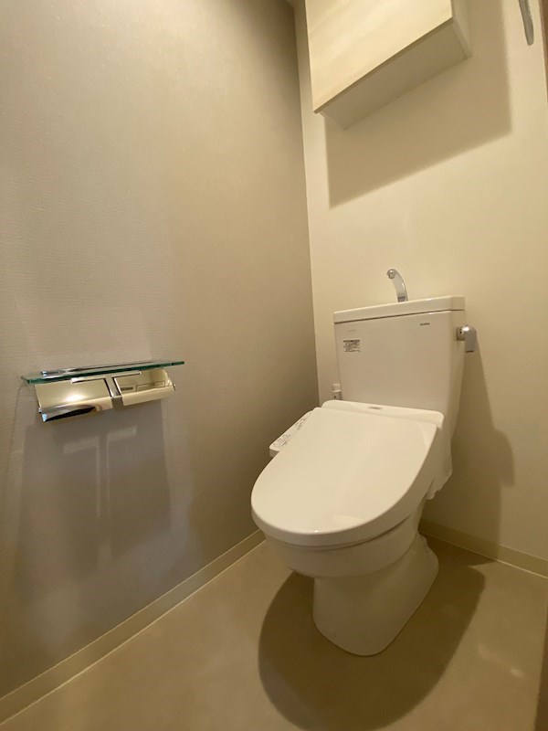 トイレ　203号のサンプル画像です。
