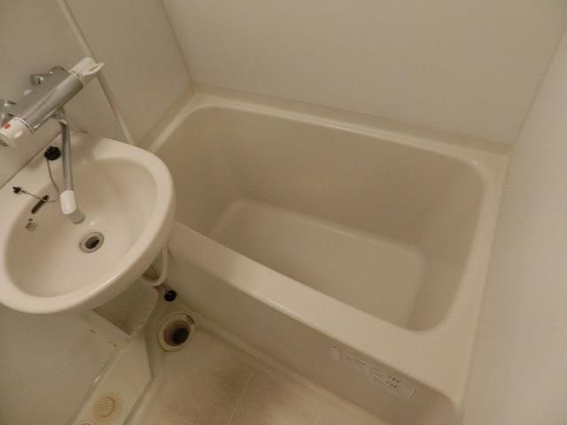 バス・シャワールーム　バス
