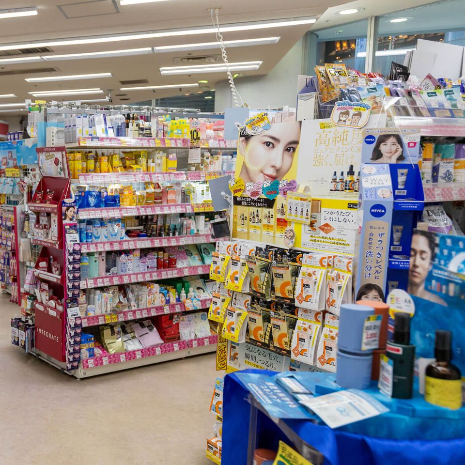 ドラックストア　ココカラファイン 芝浦店（ドラッグストア）まで324m