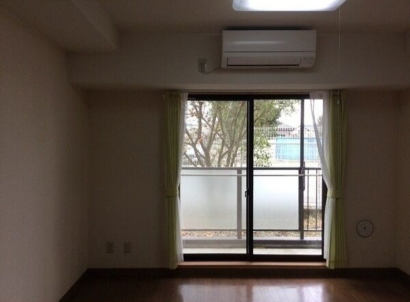 居室・リビング　図面と現状に相違がある場合には現状を優先