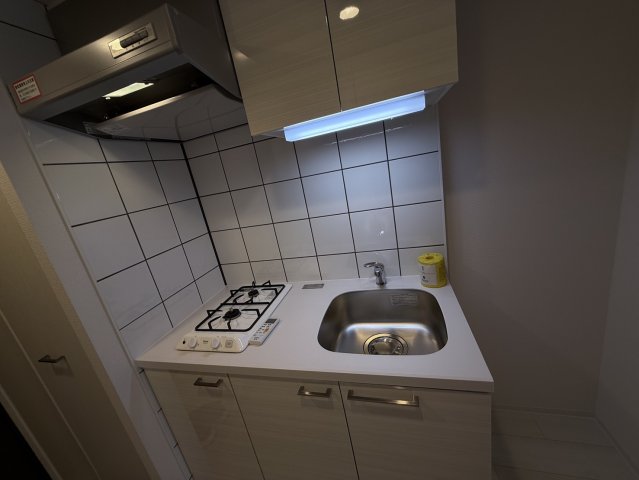 キッチン　同物件別部屋写真