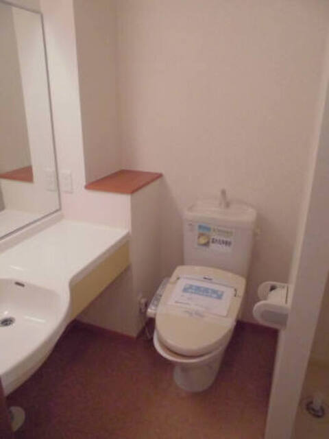 トイレ　１０６　トイレ