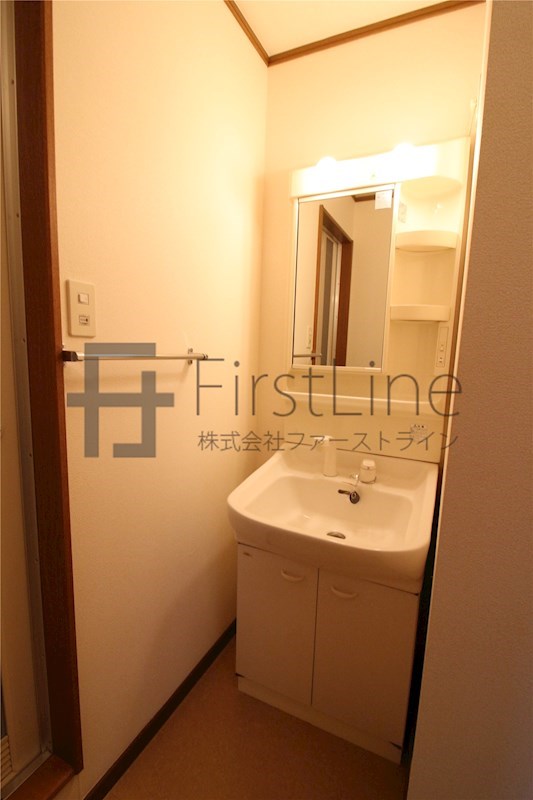 洗面設備　※別号室写真です