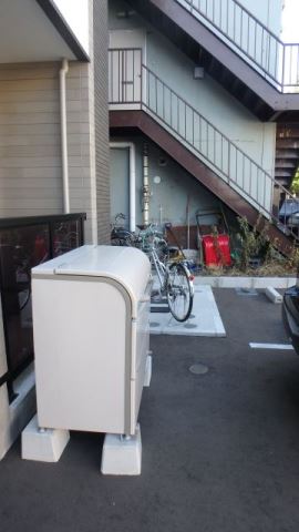 その他設備　専用ゴミ庫・駐輪場