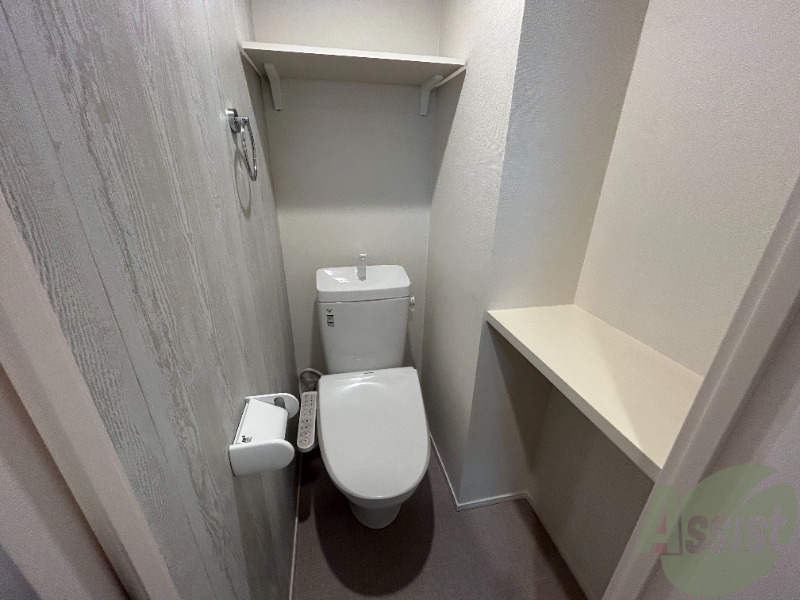 トイレ　トイレです。ウォシュレット機能が付いています。