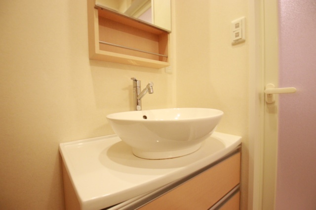 洗面設備　※写真は別室の参考です。現況優先