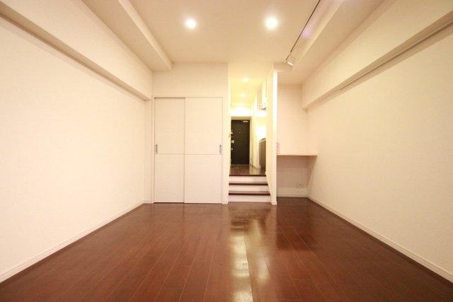 居室・リビング　※写真は別室の参考です。現況優先