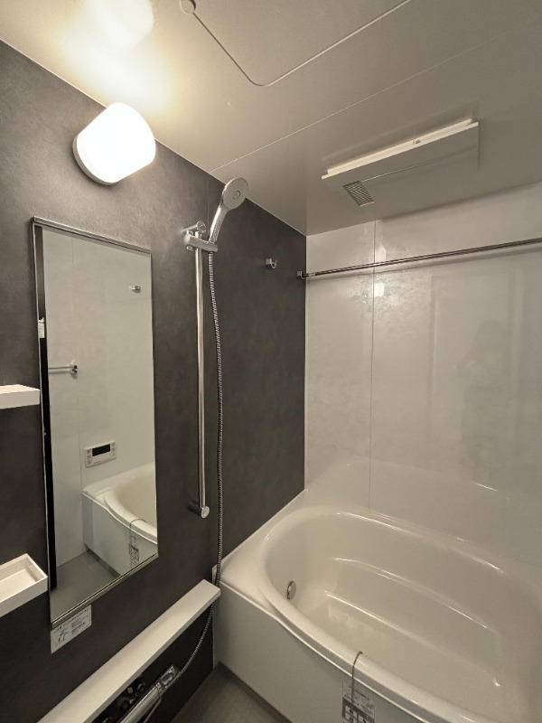 バス・シャワールーム　※別部屋参考写真