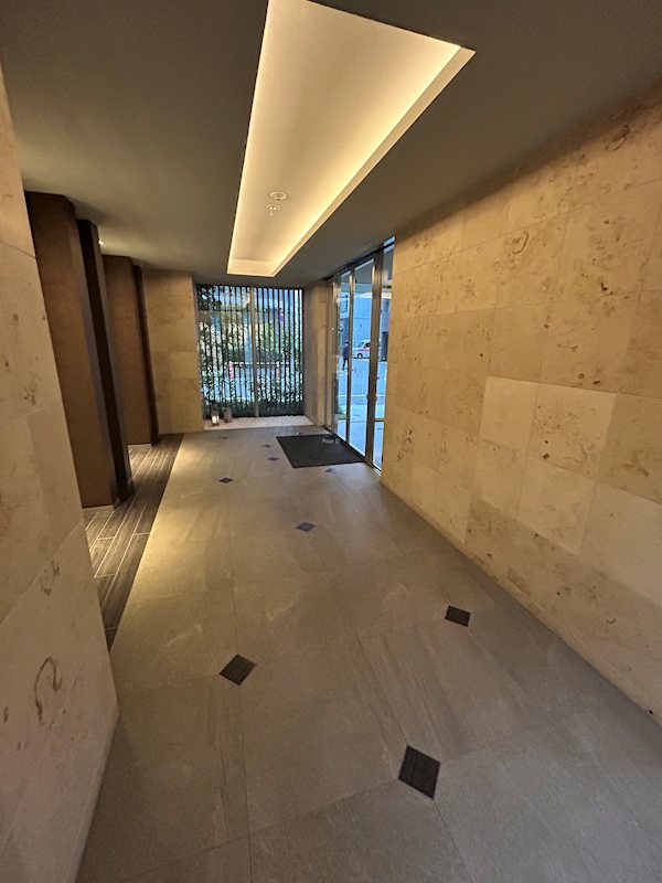 ロビー　★見学予約受付中★