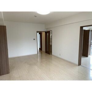 収納　パグーロ東平尾III