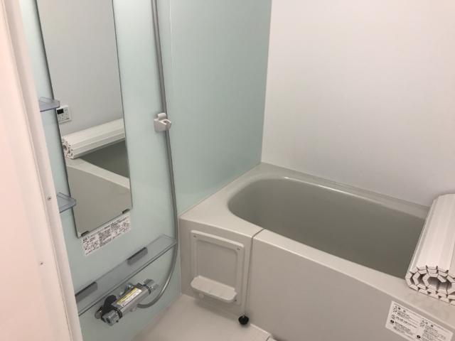 バス・シャワールーム　バス