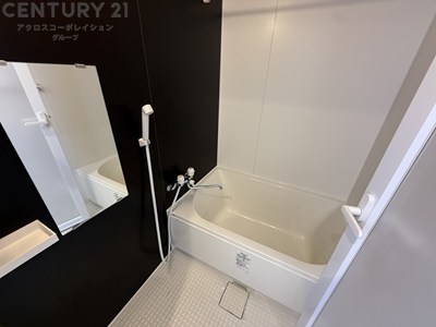 バス・シャワールーム　シンプルで機能的なユニットバスです！