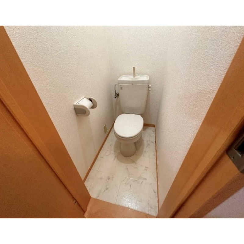 トイレ　※別部屋参考写真