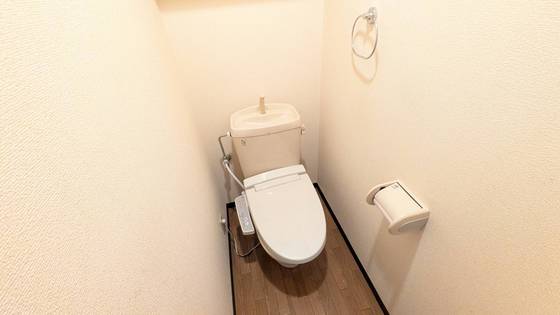 トイレ　※別部屋の写真です