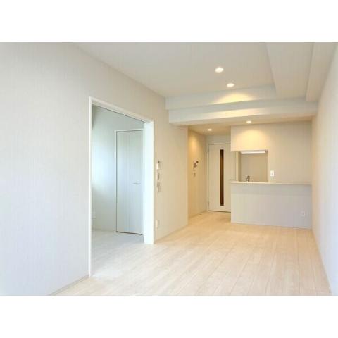 居室・リビング　室内