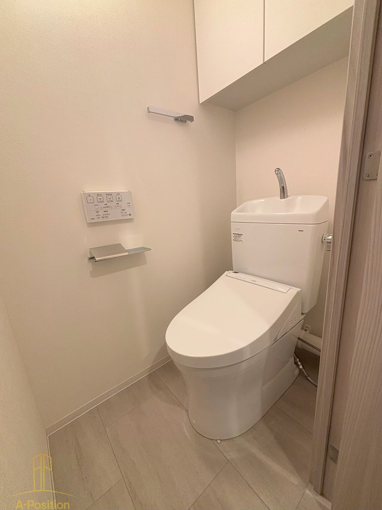 トイレ　シーズンフラッツ中崎