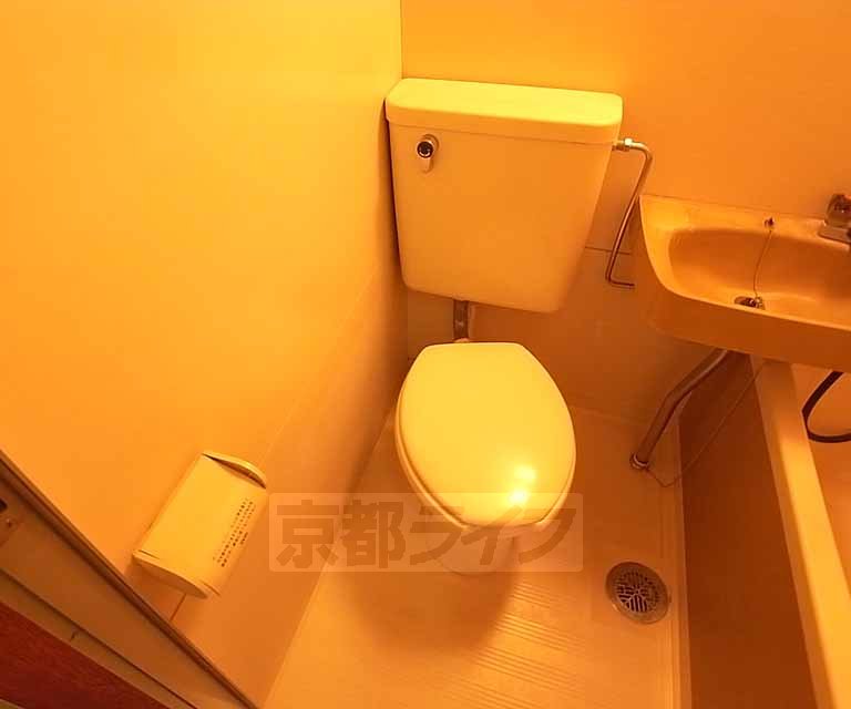 トイレ　清潔感のあるトイレです。
